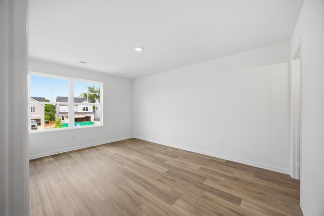 861 Gardenview Way 90, Chattanooga, TN 37421