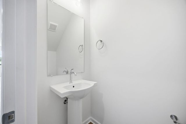 861 Gardenview Way 90, Chattanooga, TN 37421