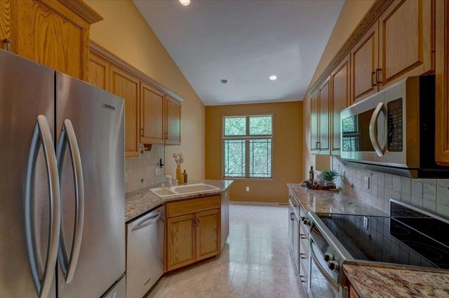 3 Deer Point Trail, Madison, WI 53719