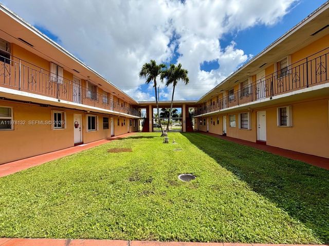 3800 SW 102nd Ave 203, Miami, FL 33165