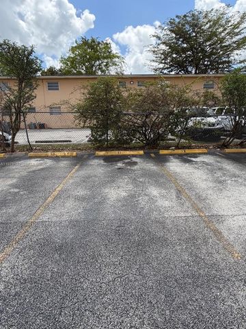 3800 SW 102nd Ave 203, Miami, FL 33165