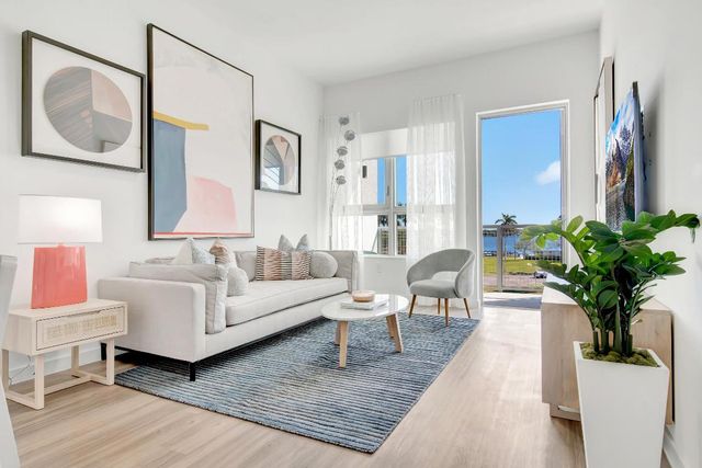 2121 Broward Avenue 403, West Palm Beach, FL 33407