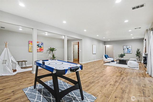 14023 SE 60th Street, Bellevue, WA 98006