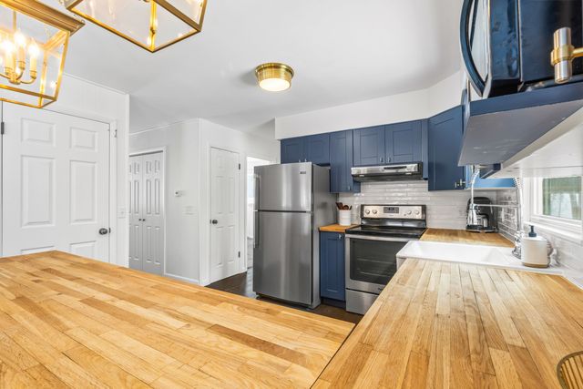 7560 Peaceful Valley Road, Acme Twp, MI 49690