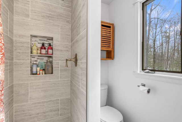 7560 Peaceful Valley Road, Acme Twp, MI 49690