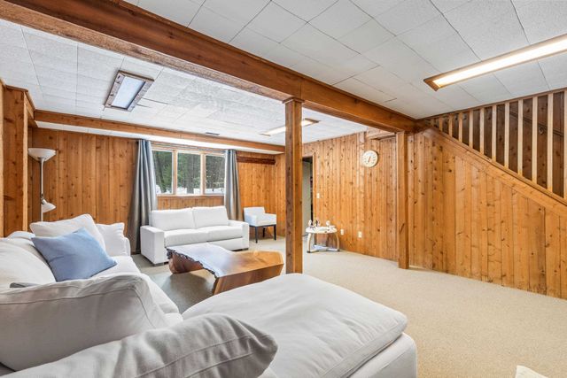 7560 Peaceful Valley Road, Acme Twp, MI 49690