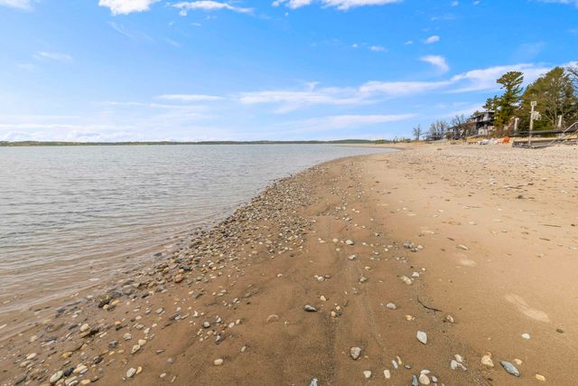 7560 Peaceful Valley Road, Acme Twp, MI 49690