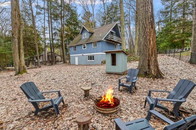 7560 Peaceful Valley Road, Acme Twp, MI 49690