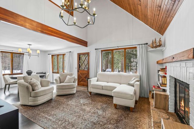 7560 Peaceful Valley Road, Acme Twp, MI 49690