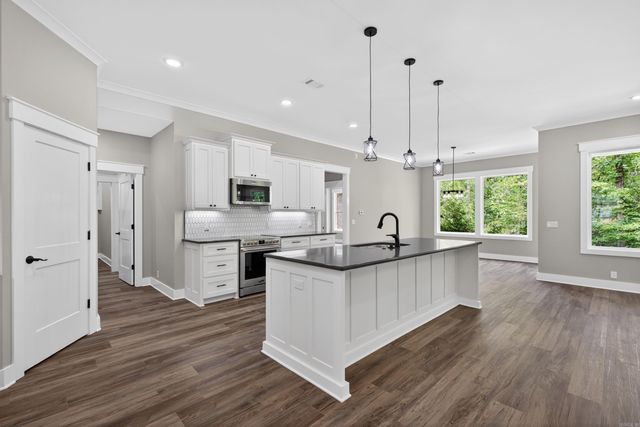 1 Tomelloso Lane, Hot Springs Village, AR 71909