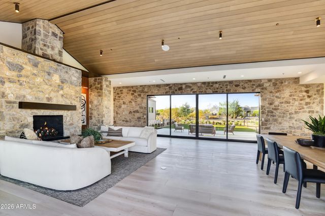 9067 E RIMROCK Drive, Scottsdale, AZ 85255