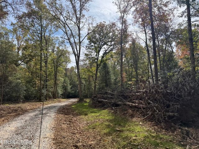 Newton Rd, Crossville, TN 38572