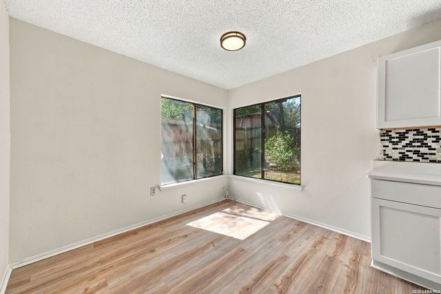 6923 Raintree Forest, San Antonio, TX 78233