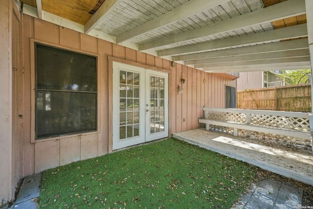 6923 Raintree Forest, San Antonio, TX 78233