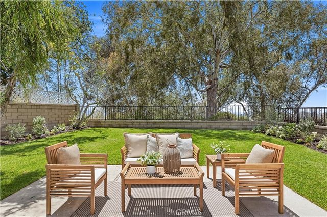22751 Via Santiago, Mission Viejo, CA 92691