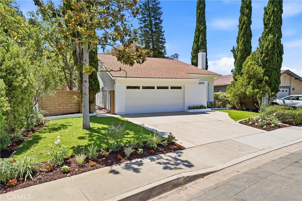 Image 3 of property listing at 22751 Via Santiago, Mission Viejo, CA 92691
