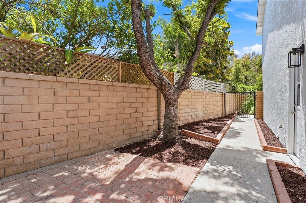 Image 36 of property listing at 22751 Via Santiago, Mission Viejo, CA 92691