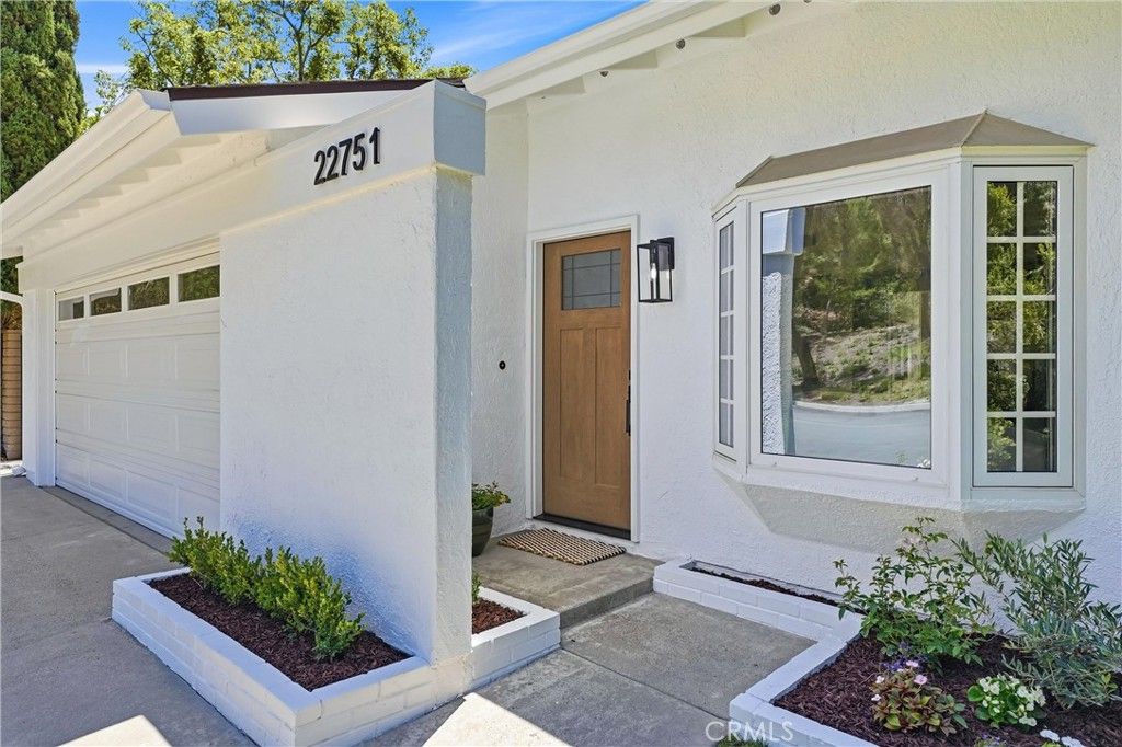 Image 4 of property listing at 22751 Via Santiago, Mission Viejo, CA 92691