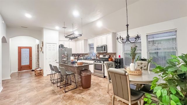 9923 Opal Rock Drive Drive, Rosharon, TX 77583