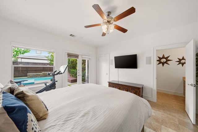 4311 Floyd Street, Houston, TX 77007