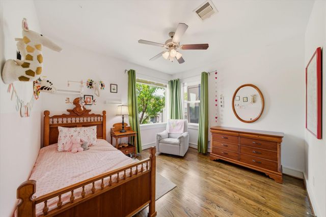 4311 Floyd Street, Houston, TX 77007
