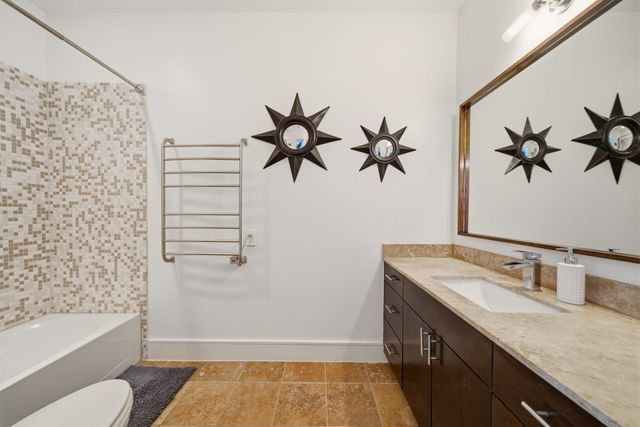 4311 Floyd Street, Houston, TX 77007