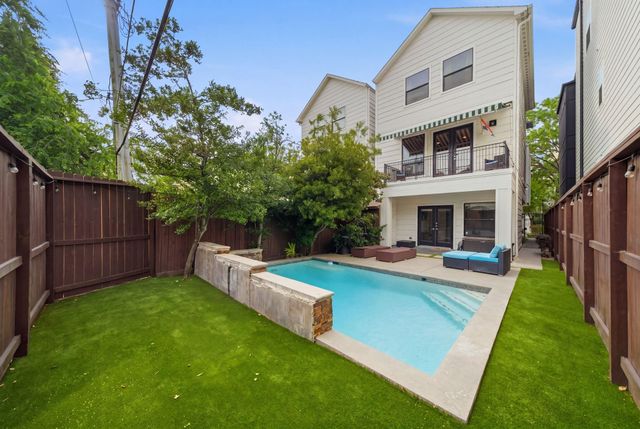 4311 Floyd Street, Houston, TX 77007