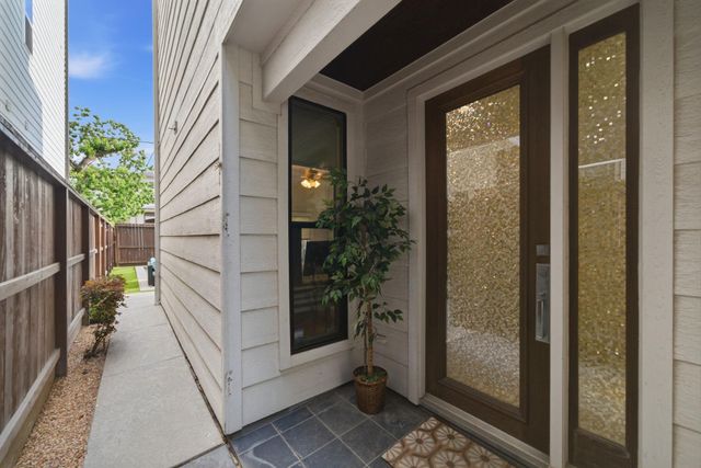 4311 Floyd Street, Houston, TX 77007