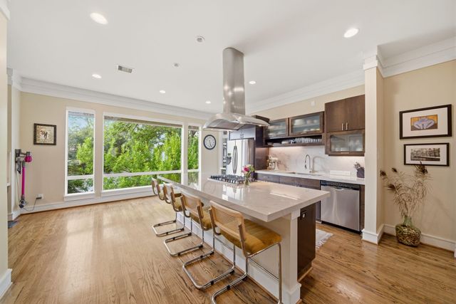 4311 Floyd Street, Houston, TX 77007