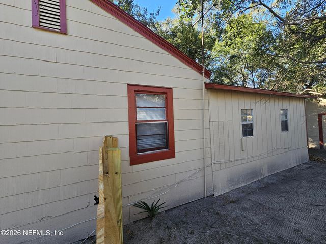 1045 WINTHROP Street, Jacksonville, FL 32206