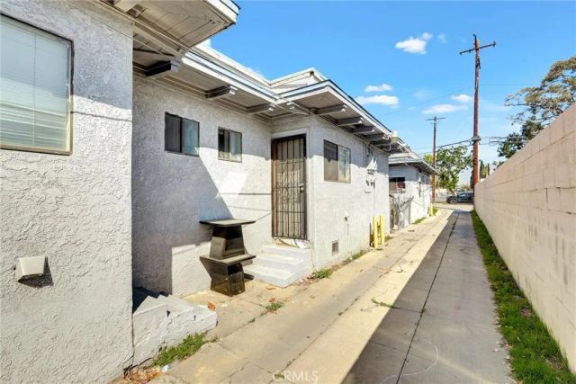 551 W 7th, San Bernardino, CA 92410
