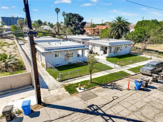 551 W 7th, San Bernardino, CA 92410