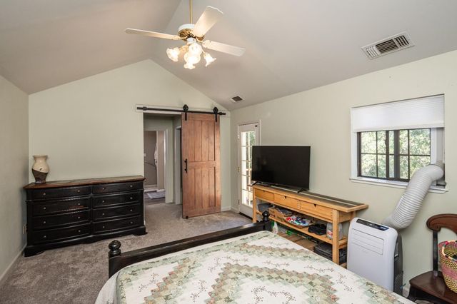 10151 Trauner Ln, Rough And Ready, CA 95975