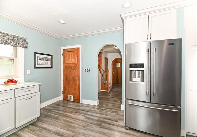 W232N6198 Waukesha AVENUE, Sussex, WI 53089
