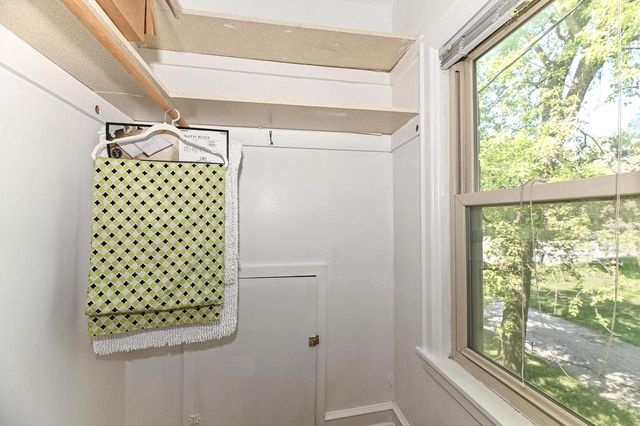 W232N6198 Waukesha AVENUE, Sussex, WI 53089