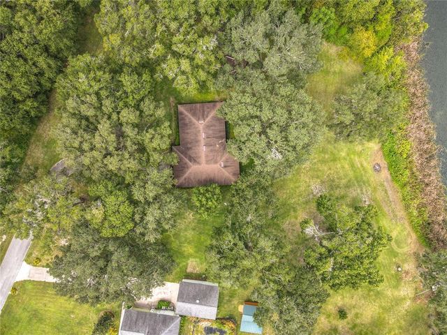 18132 TUCKAWAY LANE, Umatilla, FL 32784