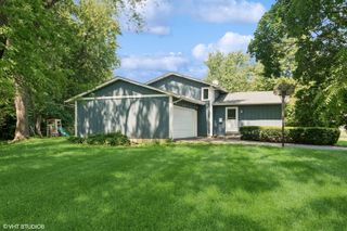 120 N School Street, Cary, IL 60013