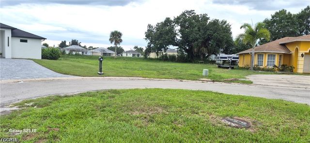 4862 Archie LN, Fort Myers, FL 33905