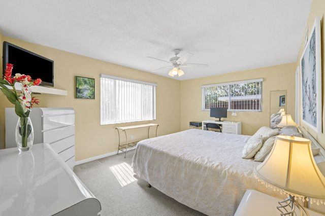 1020 NW 45th Avenue, Coconut Creek, FL 33066