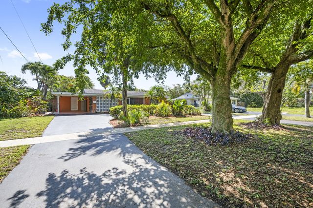 1020 NW 45th Avenue, Coconut Creek, FL 33066