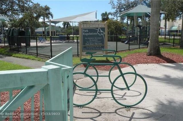 1020 NW 45th Avenue, Coconut Creek, FL 33066