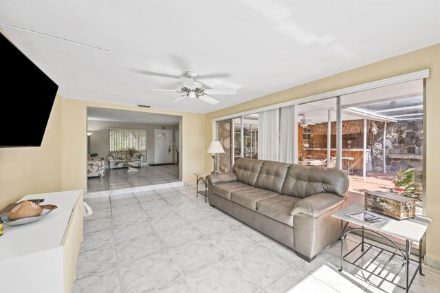 1020 NW 45th Avenue, Coconut Creek, FL 33066