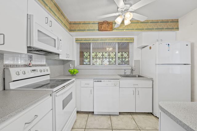 1020 NW 45th Avenue, Coconut Creek, FL 33066