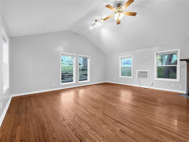 3628 N Flora Avenue, Kansas City, MO 64116