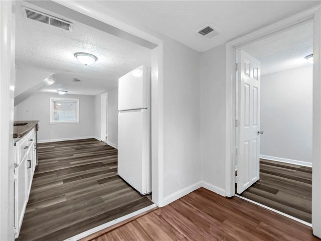 3628 N Flora Avenue, Kansas City, MO 64116