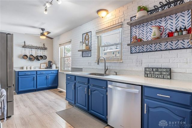 9742 Stagecoach Drive, Centerville, OH 45458