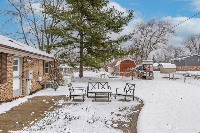 9742 Stagecoach Drive, Centerville, OH 45458