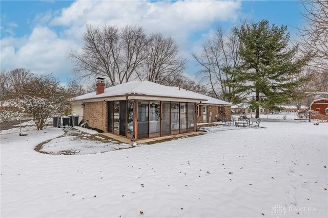 9742 Stagecoach Drive, Centerville, OH 45458