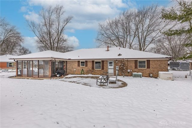 9742 Stagecoach Drive, Centerville, OH 45458