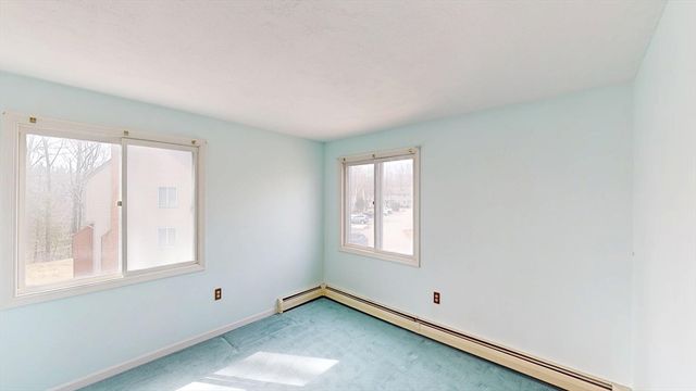 127 Cortland Circle 127, Leominster, MA 01453